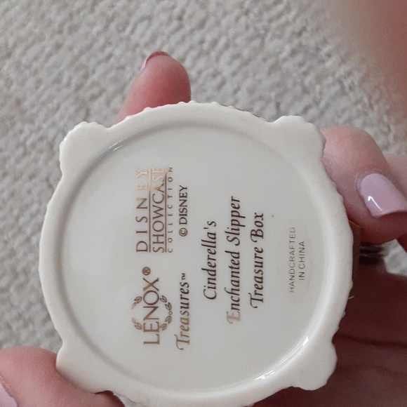 Euc! 💍Lenox x Disney - Picture 2 of 6